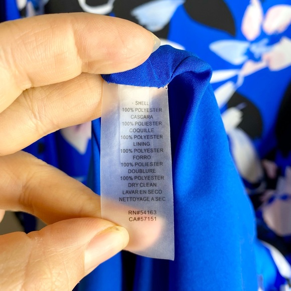 Vince Camuto Floral Print Cold Shoulder Shift Dress - Picture 7 of 9